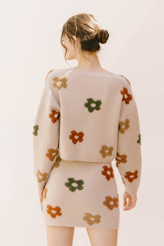 Shiloh Floral Cropped Sweater Beige Multi