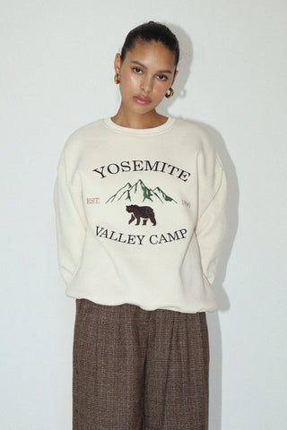 Yosemite Embroidery Pullover Cream