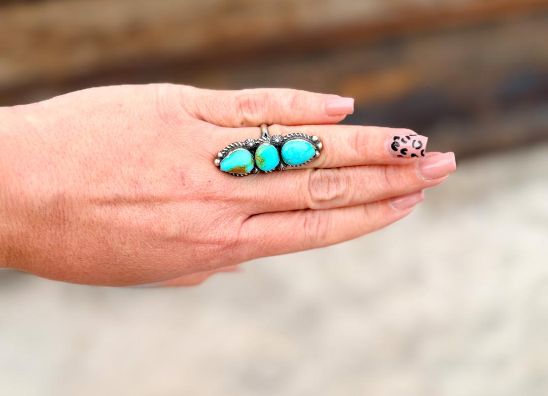 3-Stone Sonoran Gold Ring – Size 7 ½