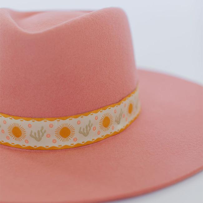 Dakota Dae Triangle Crown Hat - Pink [GIGI PIP]