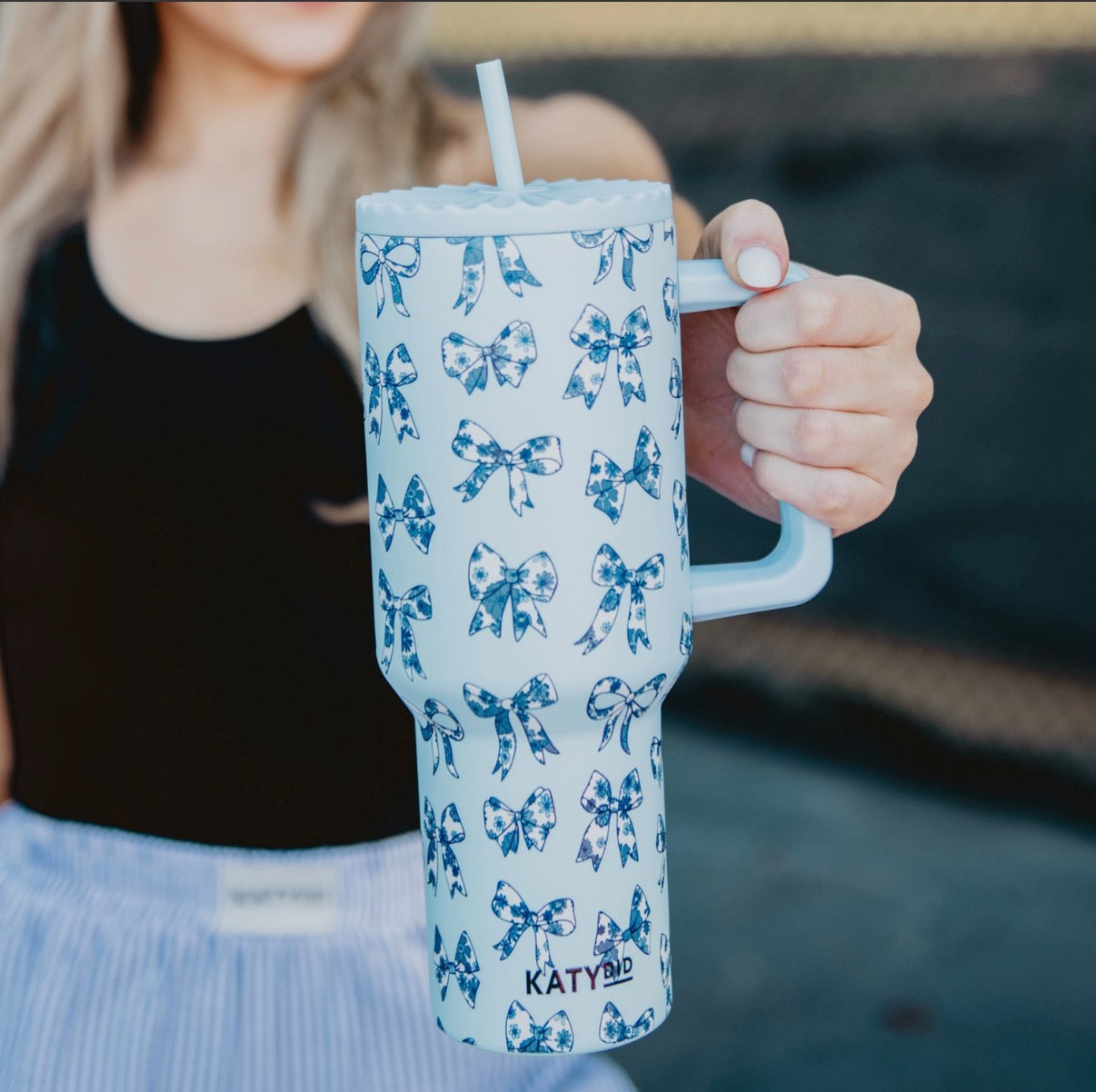 Toile Coquette Bows 38 oz Tumbler