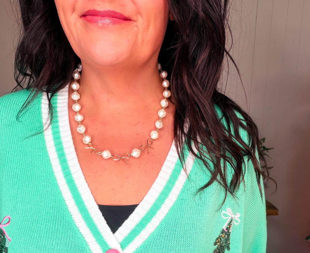 Vintage Pearl & Bow Necklace-Leetie Lovendale
