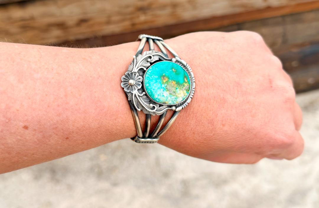 One-Stone Sonoran Gold Cuff