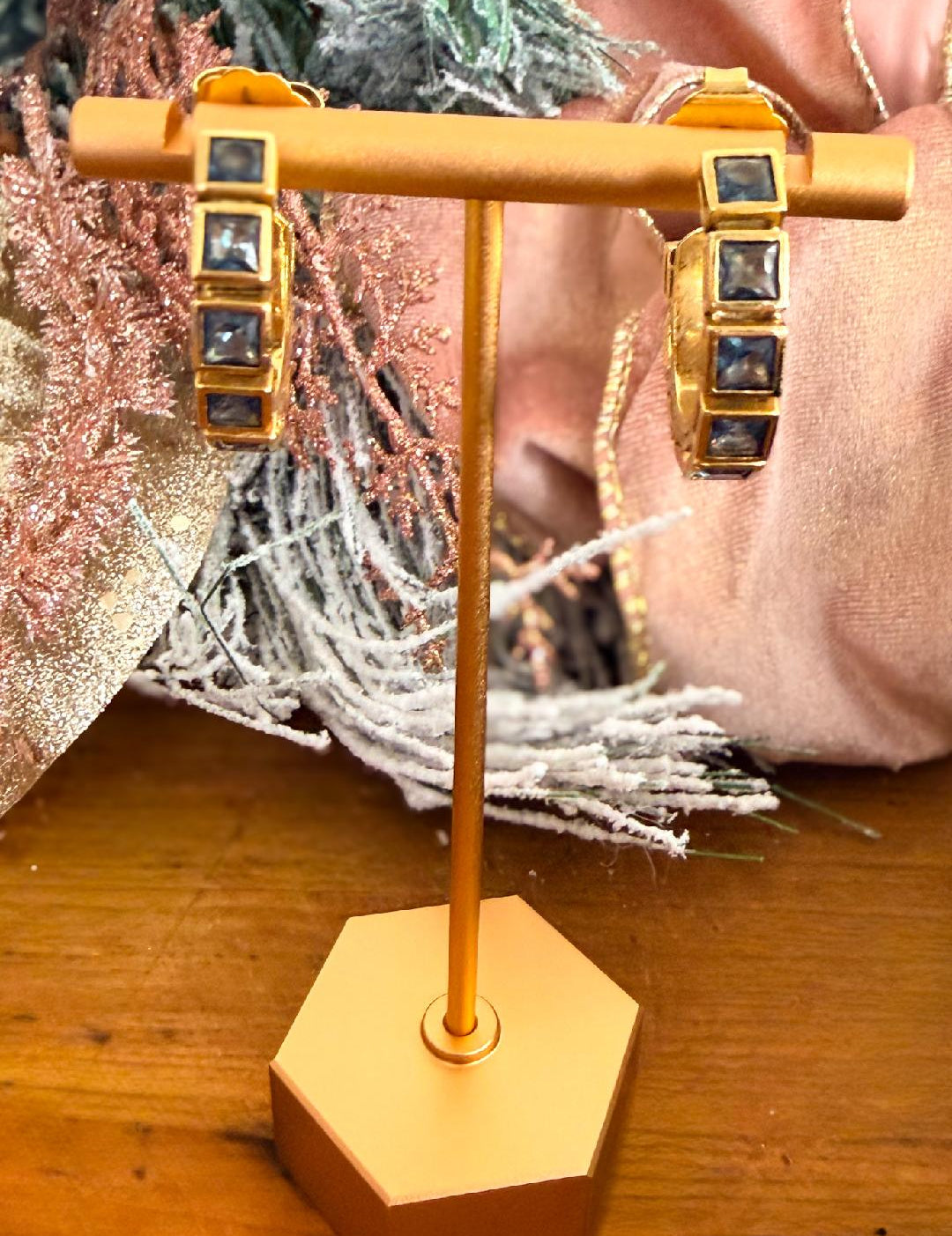 Tova Jovette Hoops-Blue