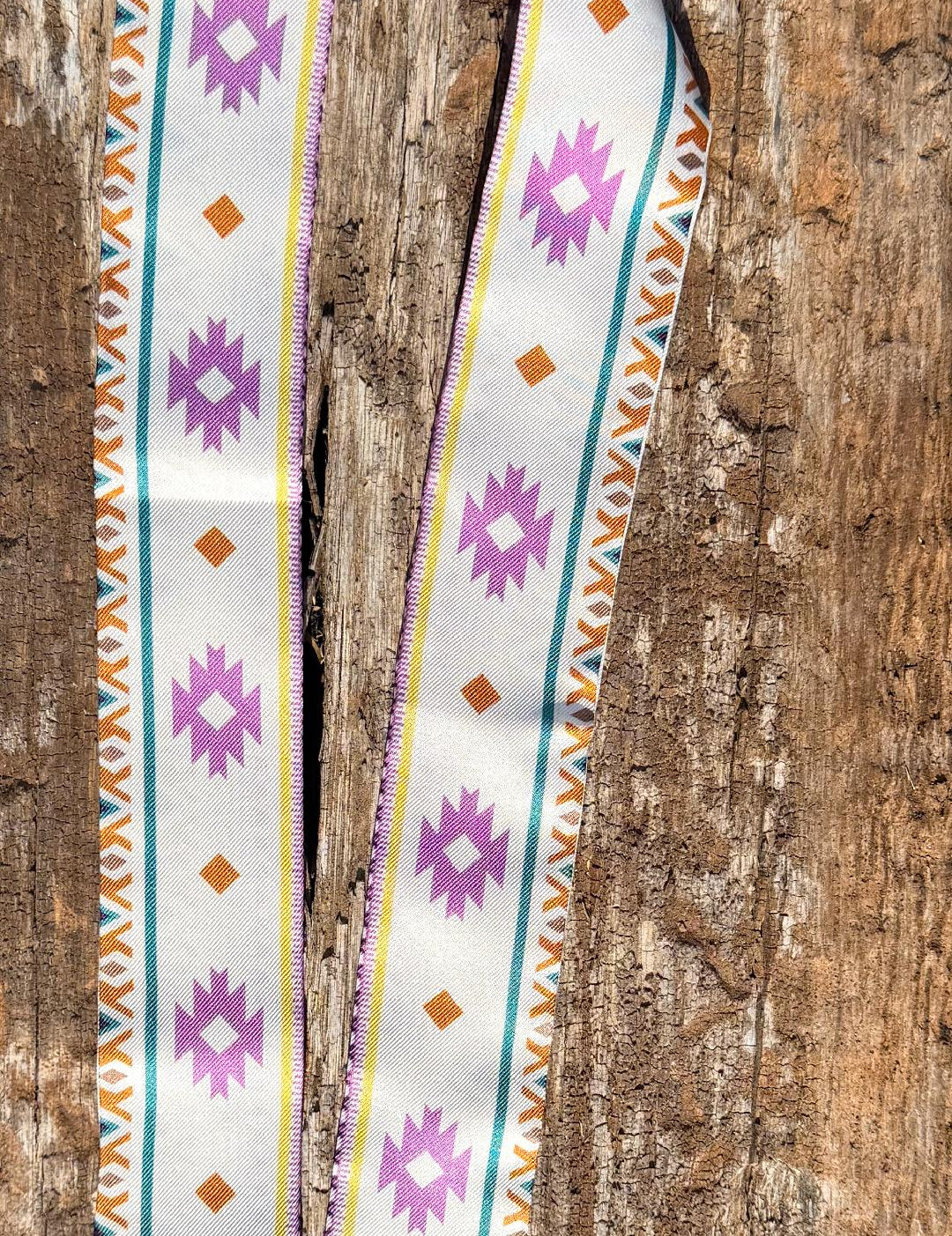 Snow Aztec Lil Twilly Scarf 29" | Wrist Scarf