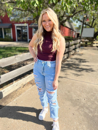 Never Doubt It Ribbed Turtle Neck Cassis Crop Top